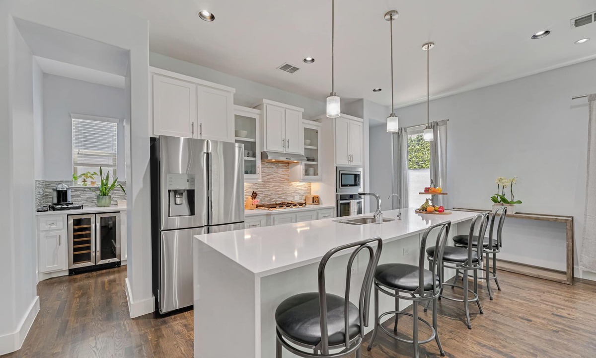 Old East Dallas House | "Dallas View" Spacious 3-bedroom townhome