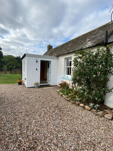 Forres House | Dalvey Ploughmans Cottage