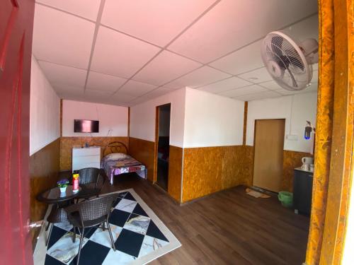 Sungai Tengi Kanan House | Dalya's Roomstay