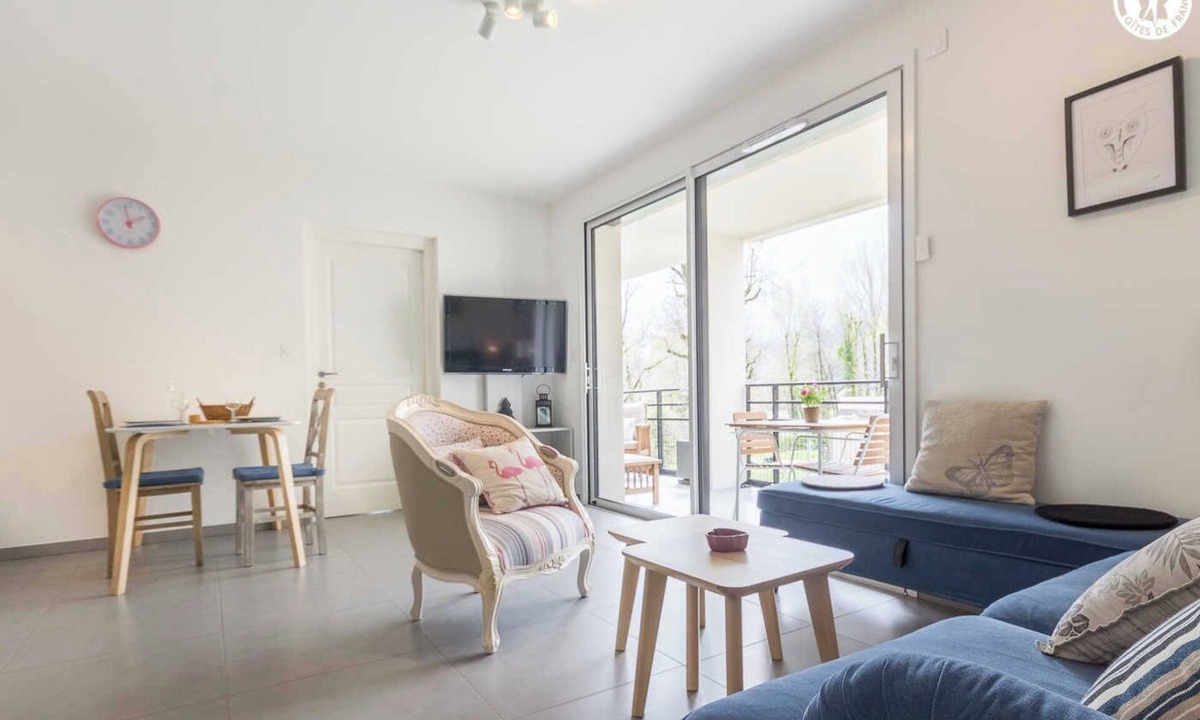 Aix-les-Bains Apartment | DAMARIS - GRAND LAC - AIX LES BAINS