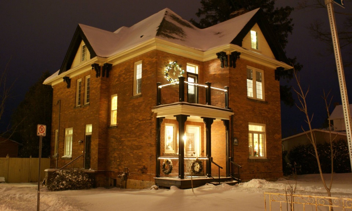 Markdale House | Danby House