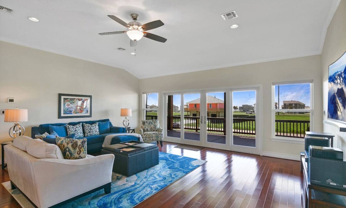 Indian Beach House | Dancing with Waves | 3 bedrooms 2 baths | by Rose