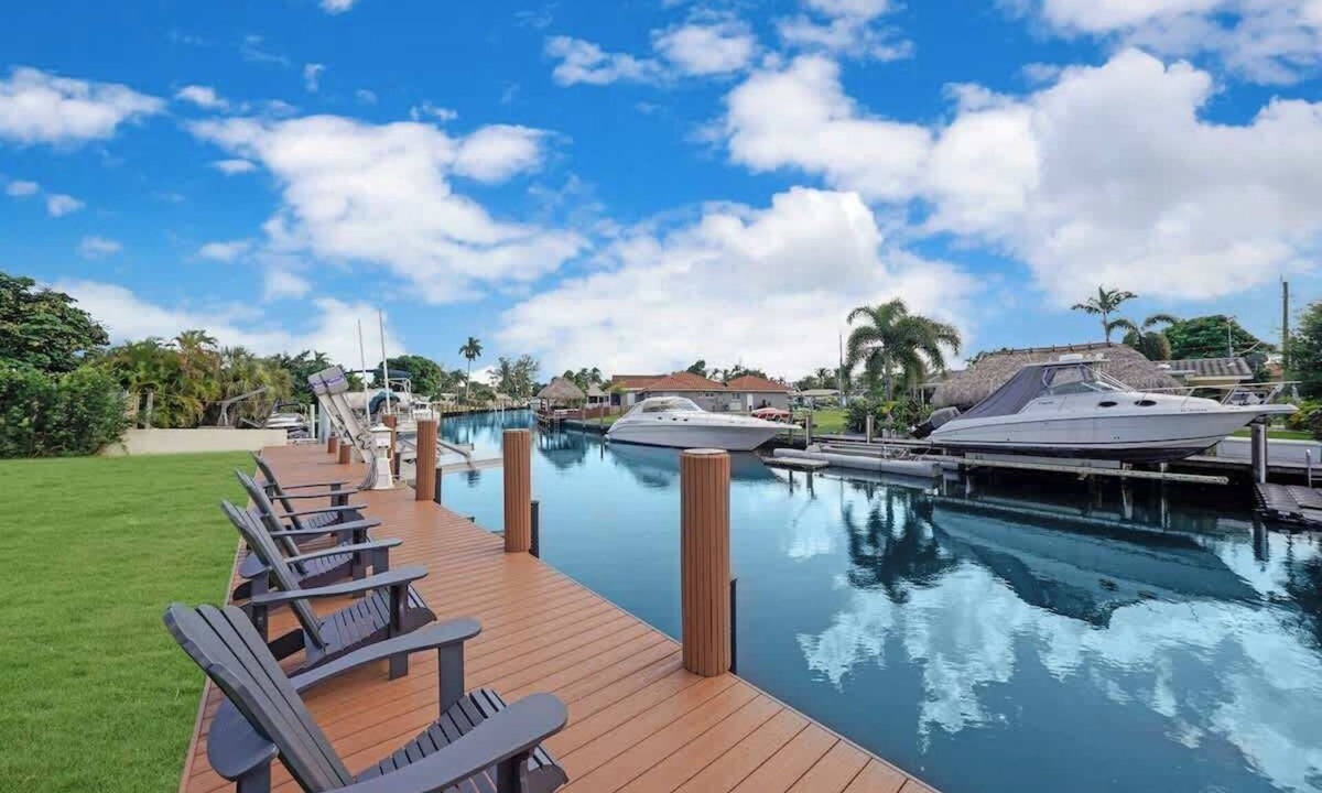 Melaleuca Gardens House | Dania Beach Unit 1 by PMI