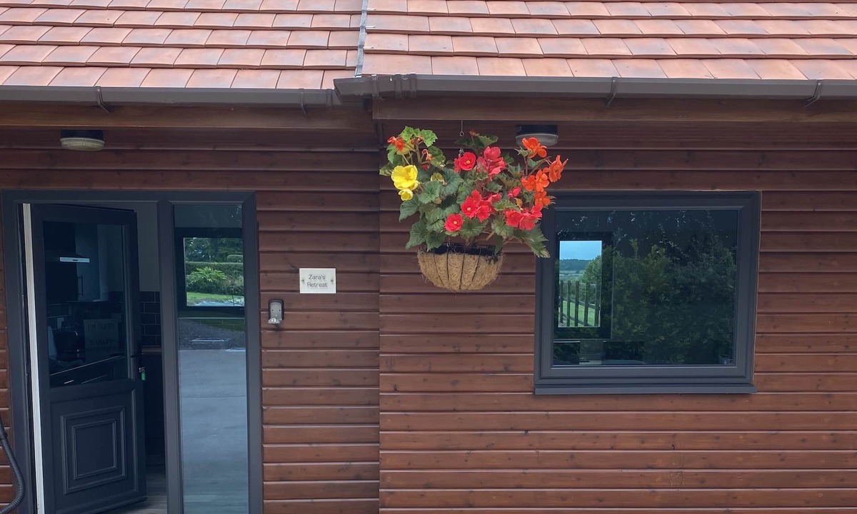 North Wheatley Cabin | Danielle’s den