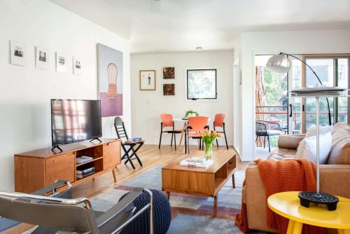 Midtown Apartment | Danish Dreamscape