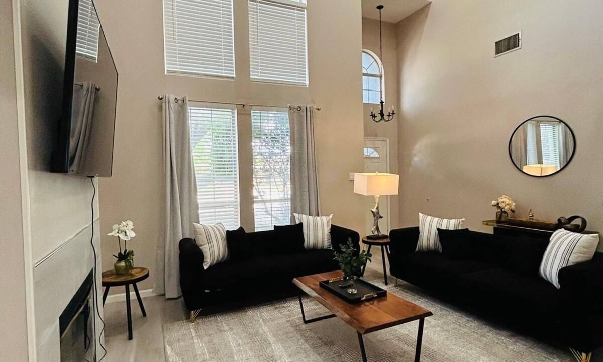 Fort Worth House | Danube Home in Fort Worth
