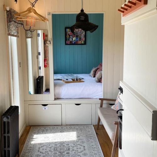 Wedmore Ski Chalet | Daphne