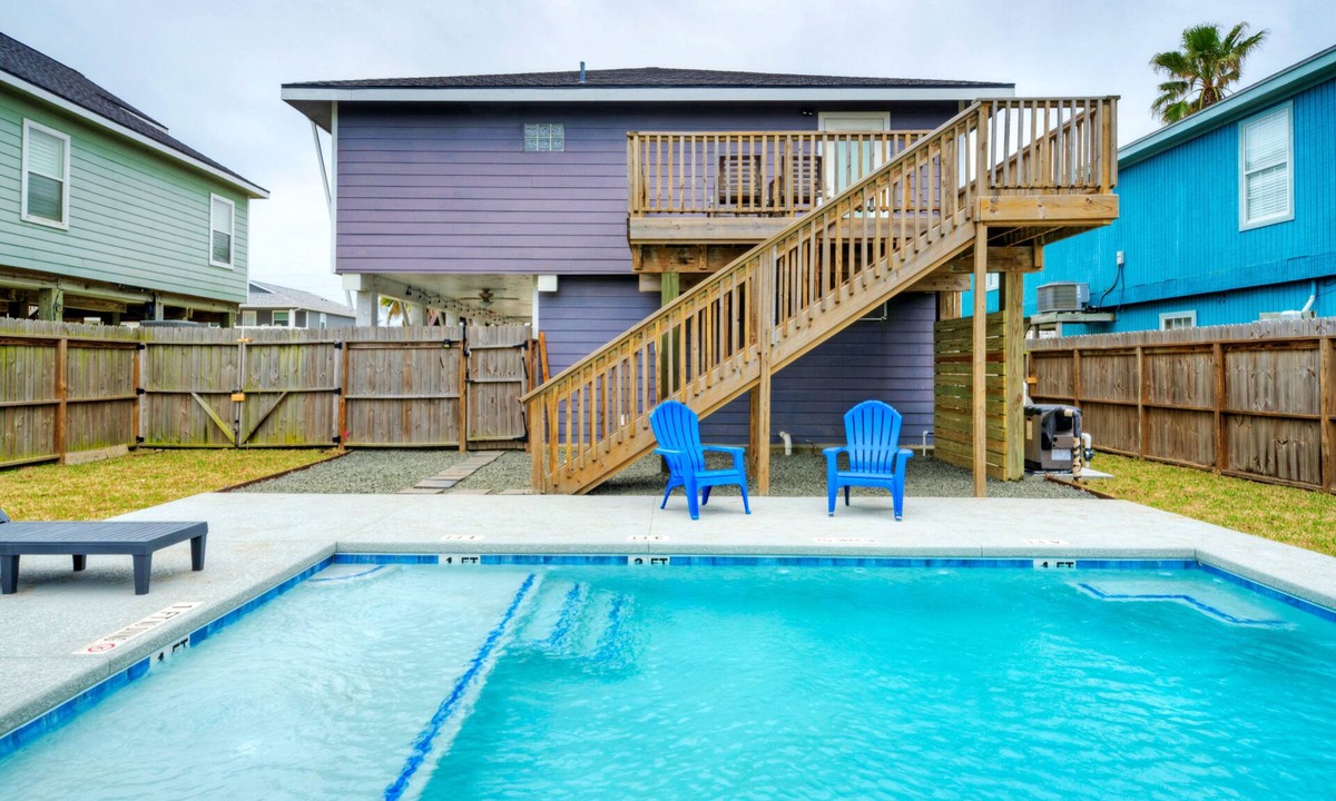 Leeward Sands House | Dapper Dolphin by AvantStay | Pool, Game Room