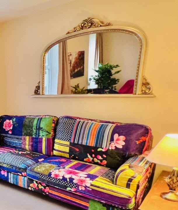 Keynsham Apartment | Dapps Hill Haven - between Bristol and Bath, both 9 mins by train!