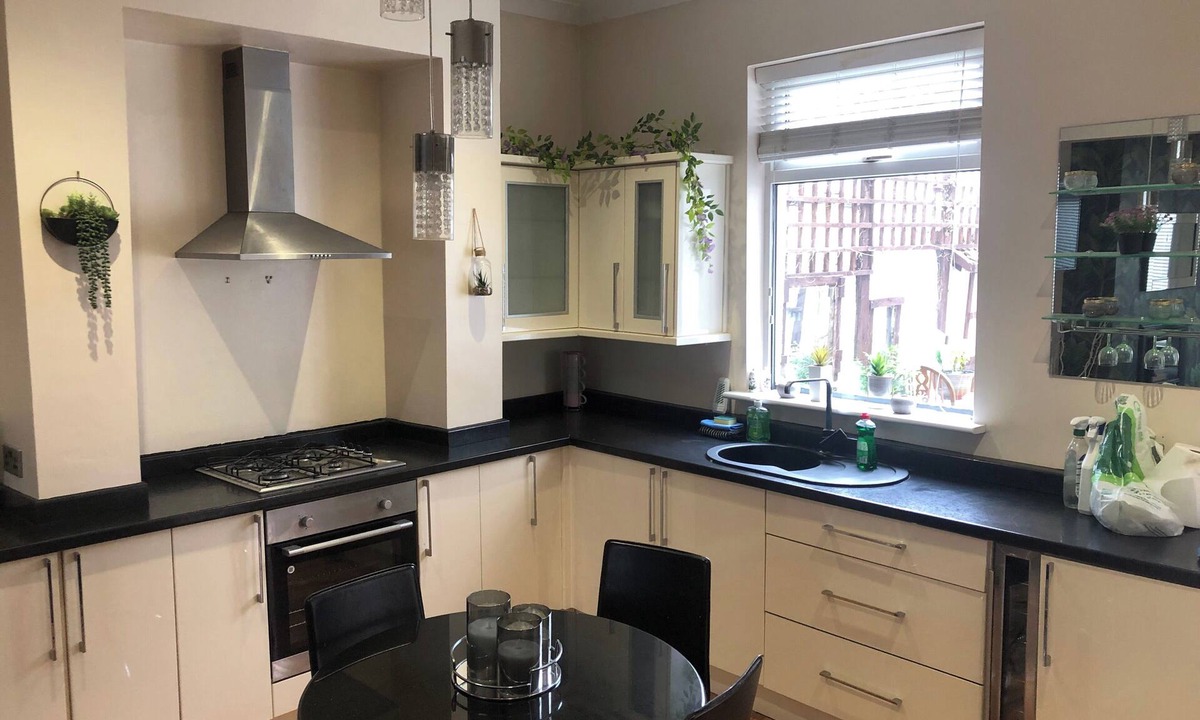 Darlington House | Darlington Delight - Spacious 3 Bedroom House