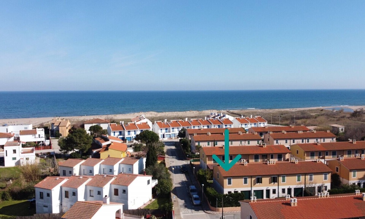 Mas Pinell House | Daró 3D 35 - 150m from the beach, corner house and pool