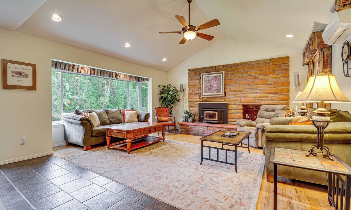 Darrington House | Darrington Home on River w/Mountain Views