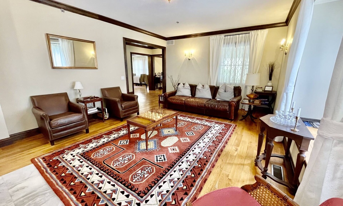 Rochester Hotel | Dartmouth House