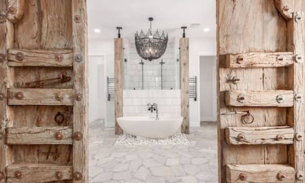 South Scottsdale House | Dashing New Build Old Town Scottsdale Heated Pool