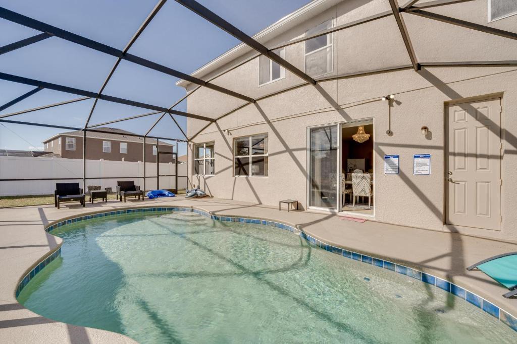 Legacy Park House | Davenport Home w/Private Pool: 9 Mi to Disney!