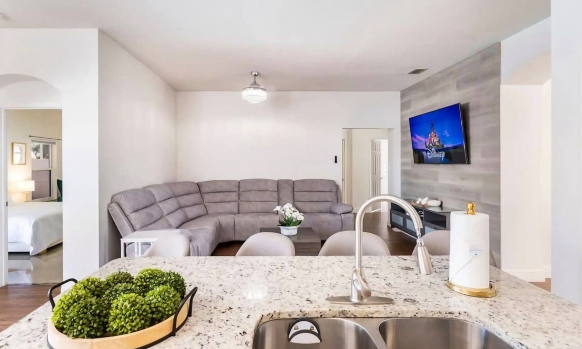 Esprit House | Davenport wonderland