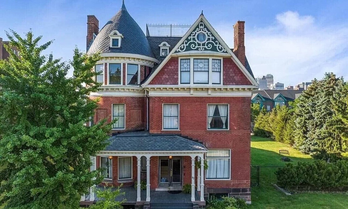 Brush Park House | David C. Whitney Mansion in Brush Park