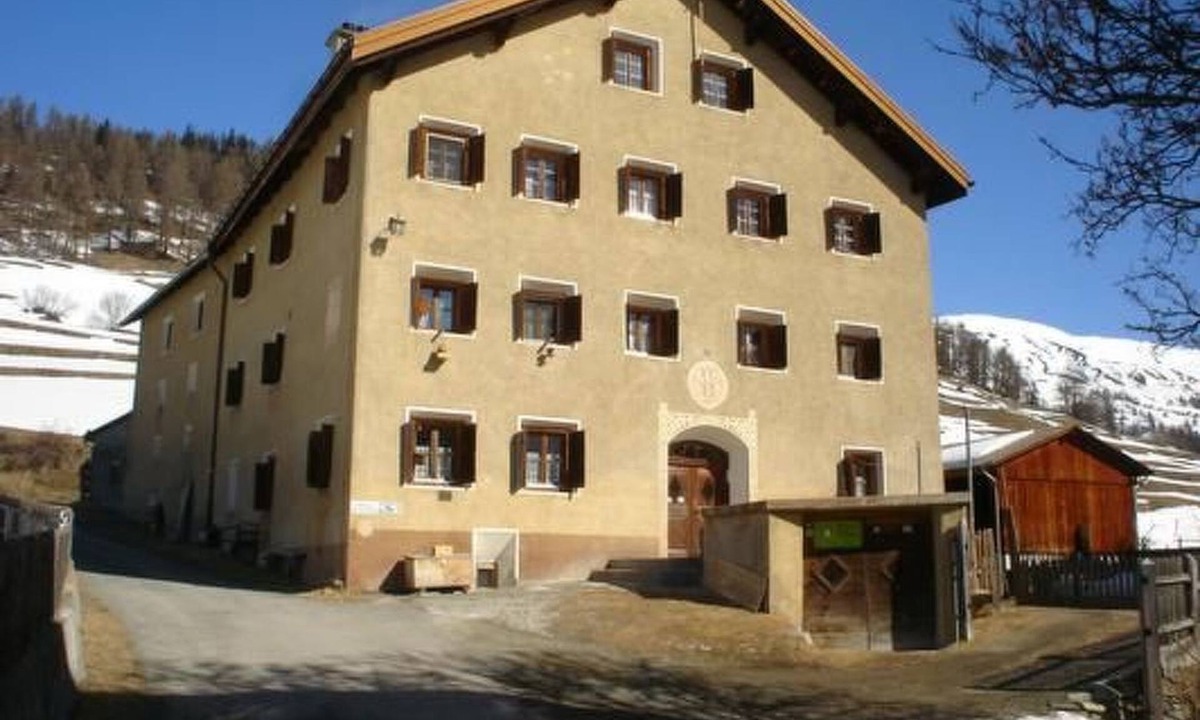 Guarda Apartment | Davo Tuoi by Interhome