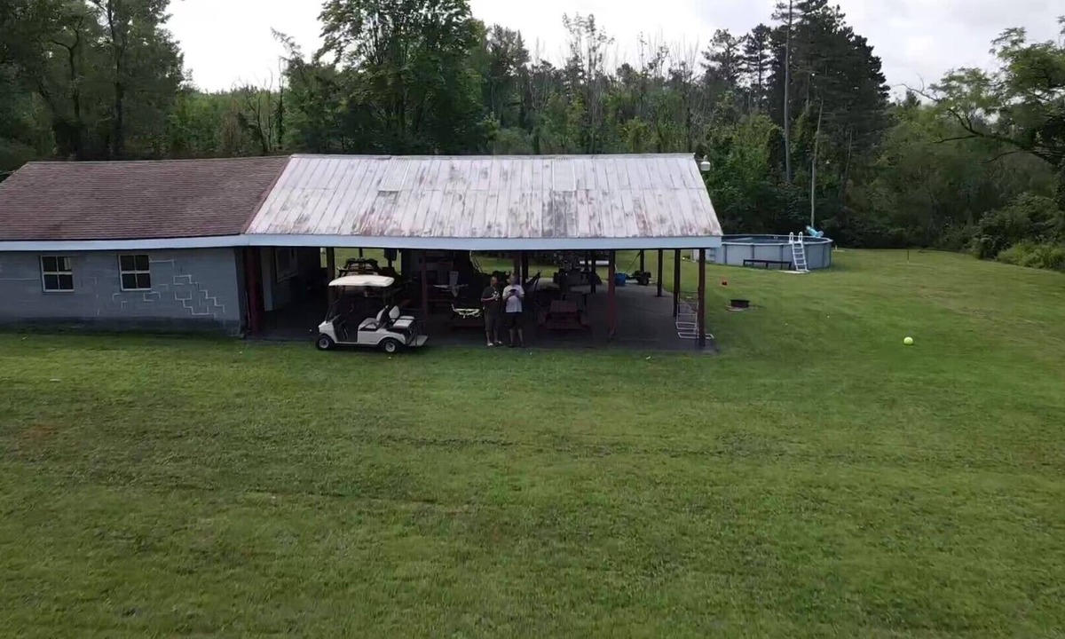 Fredonia House | DAY RENTAL ONLY/Picnic Rental -private location, pavilion,pool, restrooms