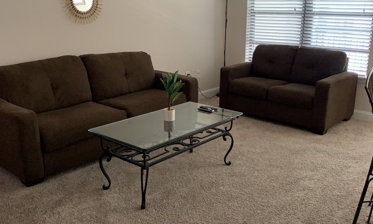 Houston Apartment | DAYCATION! Book Now!