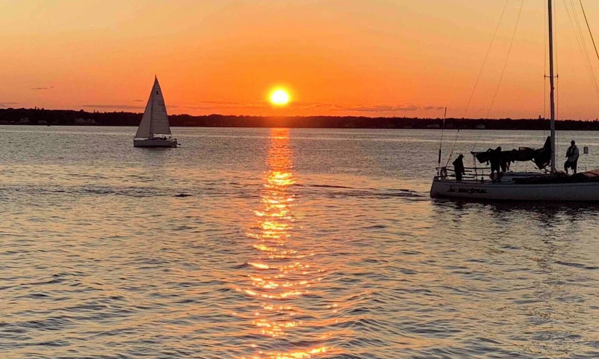 Pointe-du-Chene Cottage | Daydream – Beachfront Cottage by Parlee Beach