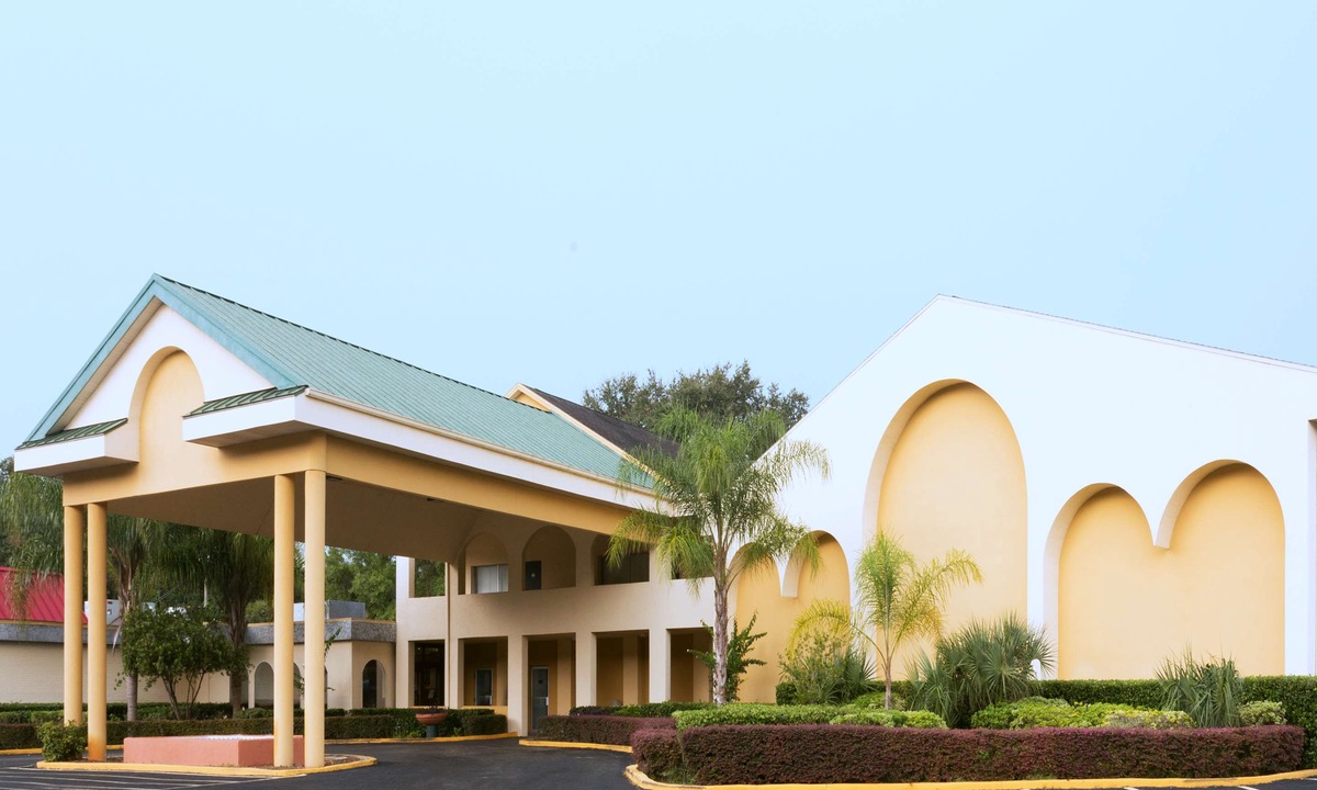 Crystal River Hotel | Days Inn by Wyndham Crystal River