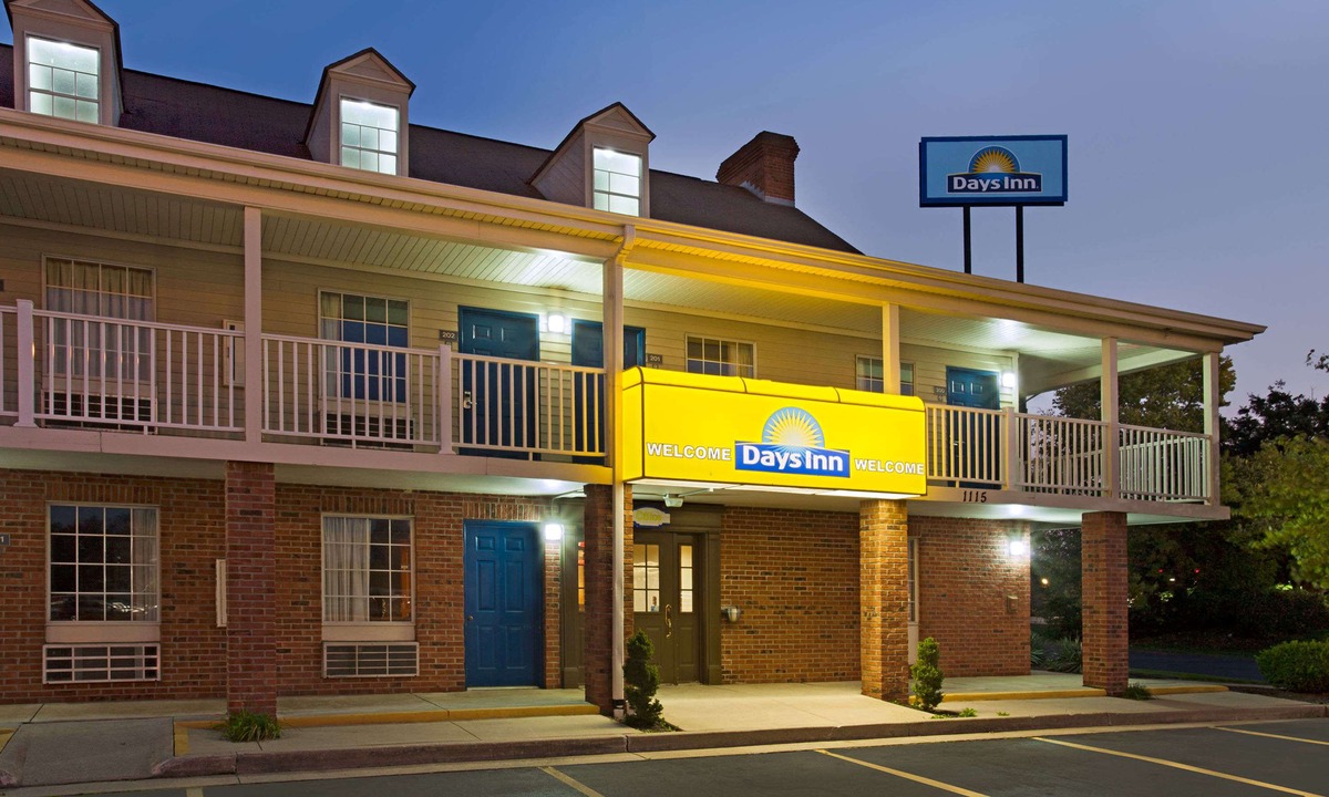Auburn Hotel | Days Inn by Wyndham Auburn