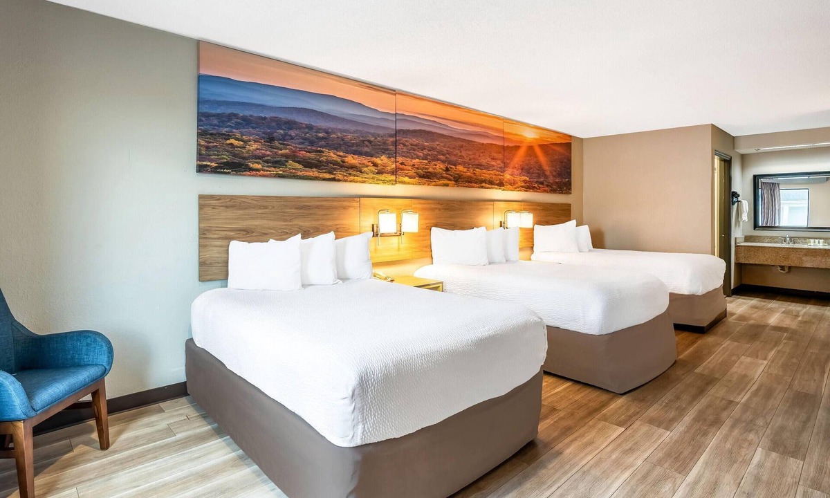 Bainbridge Hotel | Days Inn by Wyndham Bainbridge