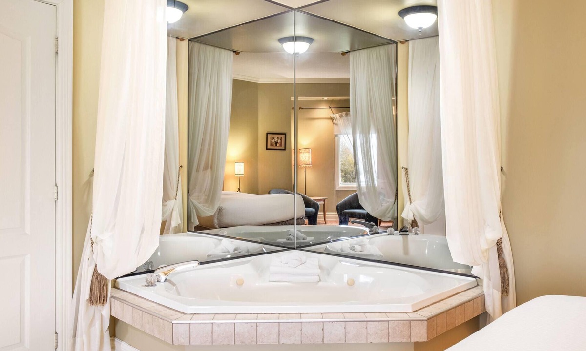 Berthierville Hotel | Days Inn by Wyndham Berthierville