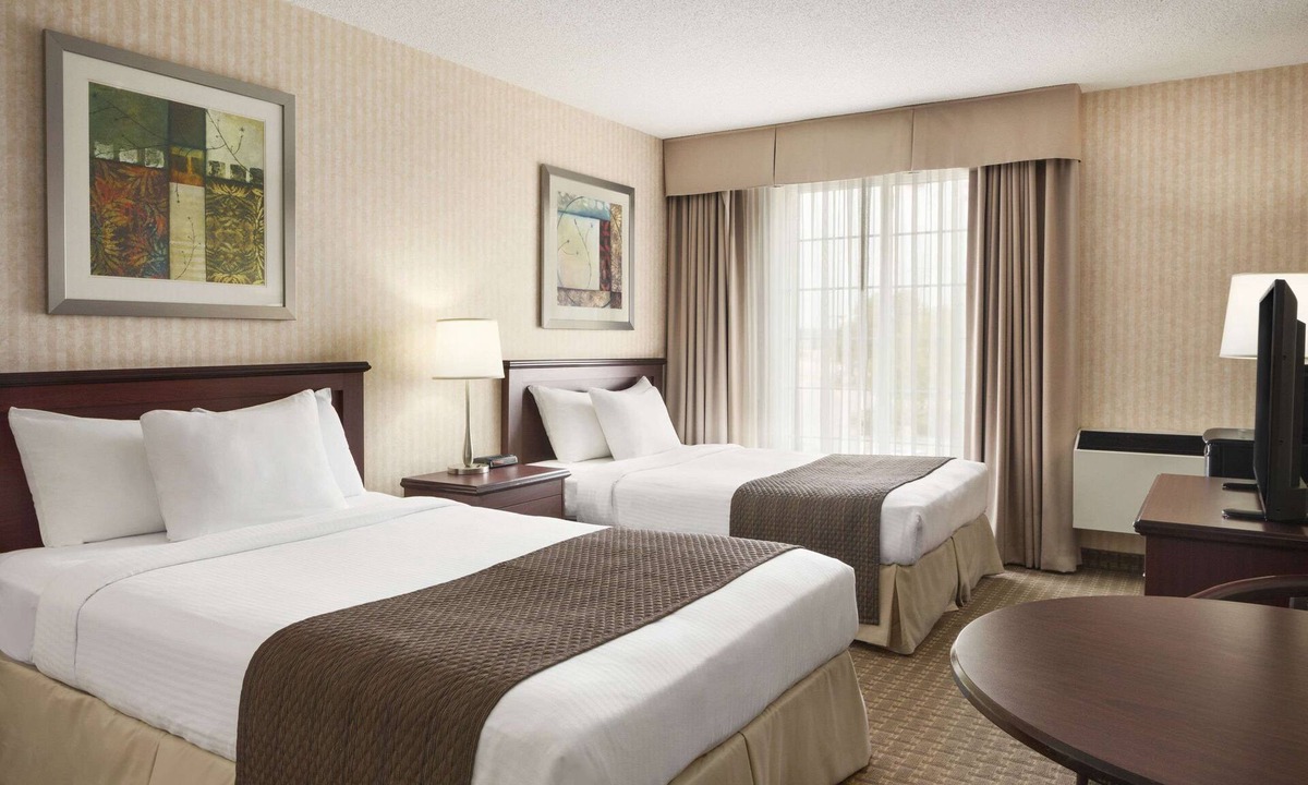 Brantford Hotel | Days Inn by Wyndham Brantford