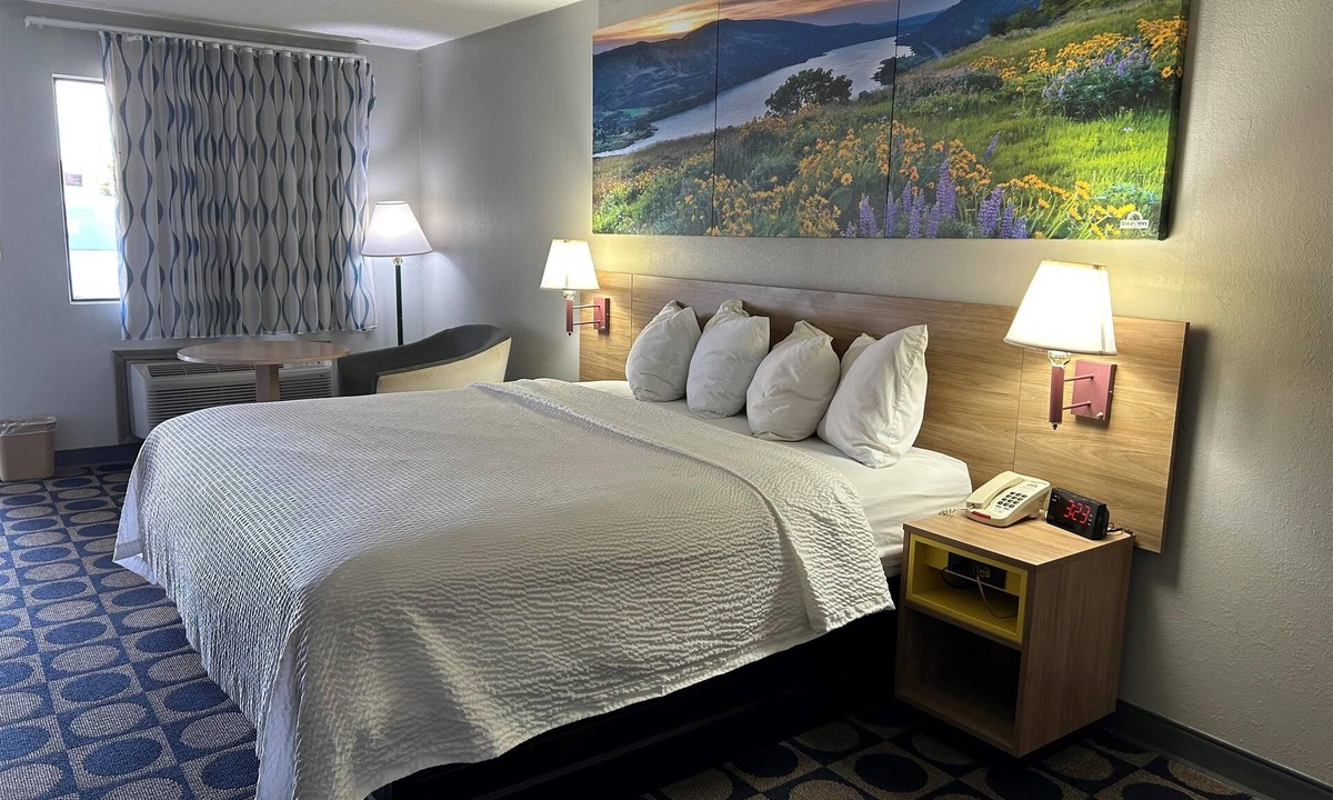 Byron Hotel | Days Inn by Wyndham Byron