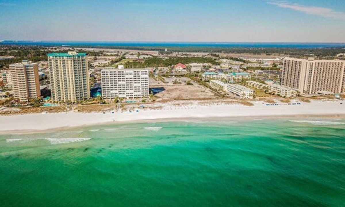 Destin Hotel | Days Inn by Wyndham Destin