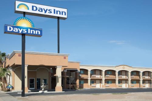 El Centro Hotel | Days Inn by Wyndham El Centro