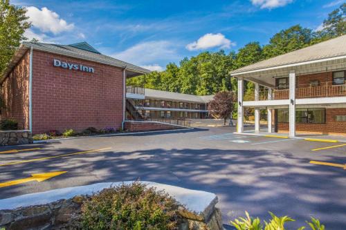 Elmsford Hotel | Days Inn by Wyndham Elmsford