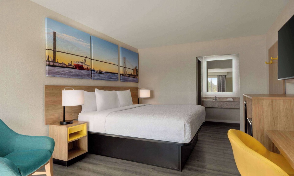 Emporia Hotel | Days Inn by Wyndham Emporia