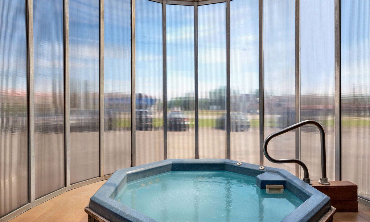 Fredericton Hotel | Days Inn by Wyndham Fredericton