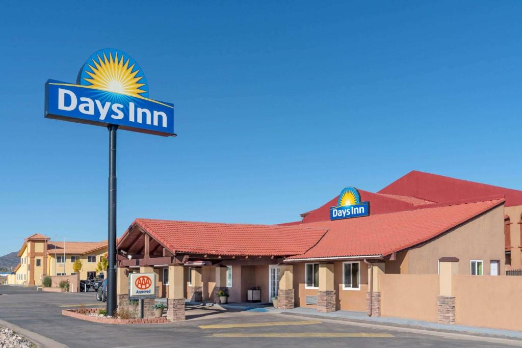 Grants Hotel | Days Inn by Wyndham Grants