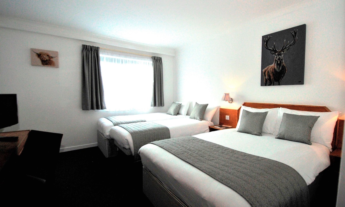 Hamilton Hotel | Days Inn by Wyndham Hamilton