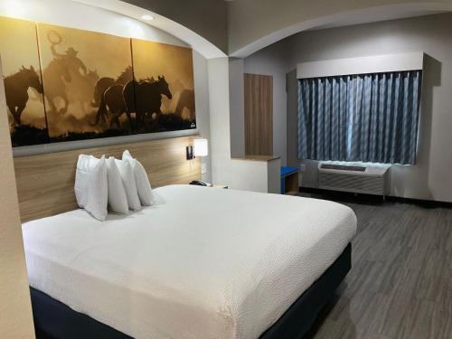 Humble Hotel | Days Inn by Wyndham Humble/Houston Intercontinental Airport