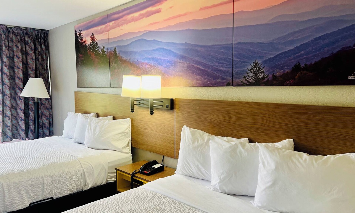 Jellico Hotel | Days Inn by Wyndham Jellico - Tennessee State Line