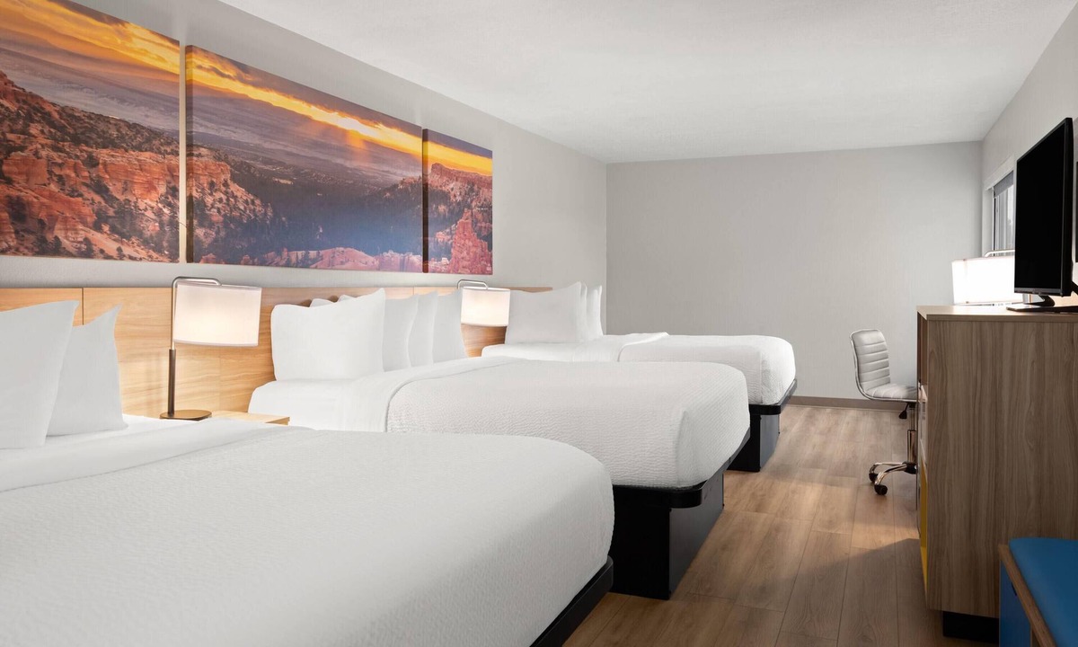East Las Vegas Hotel | Days Inn by Wyndham Las Vegas