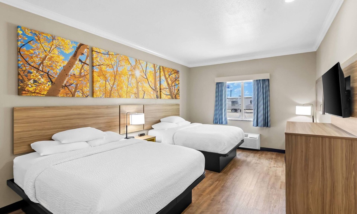 Rockdale Hotel | Days Inn by Wyndham Rockdale Texas