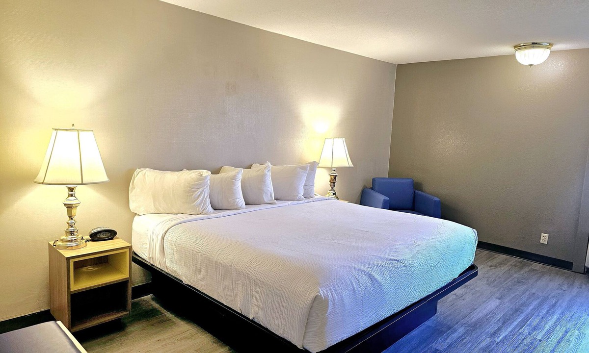 Rolla Hotel | Days Inn by Wyndham Rolla