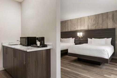 Saint John Hotel | Days Inn by Wyndham Saint John