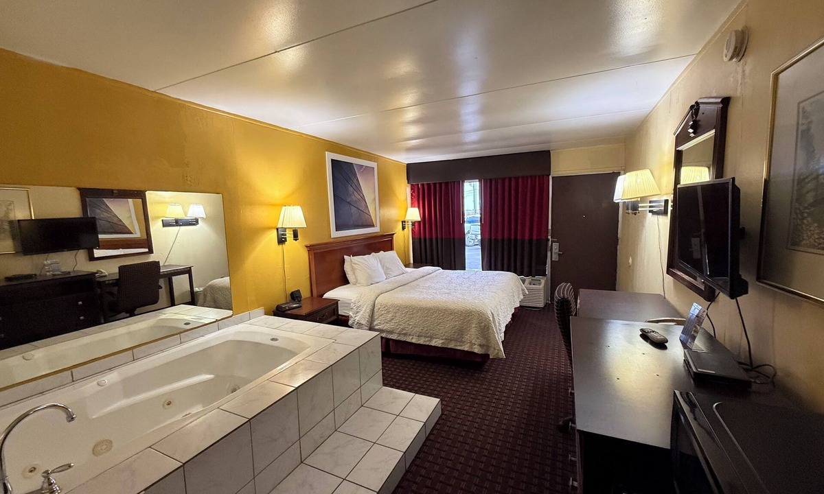 Seymour Hotel | Days Inn by Wyndham Seymour