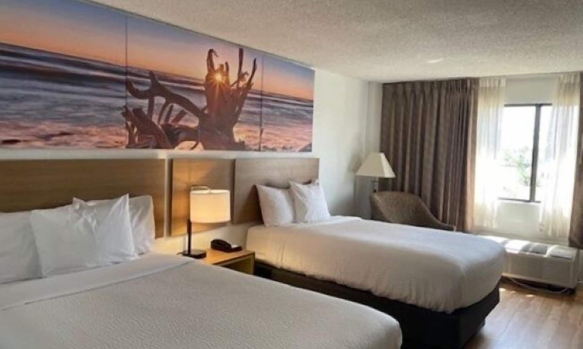 Sherman Hotel | Days Inn by Wyndham Sherman