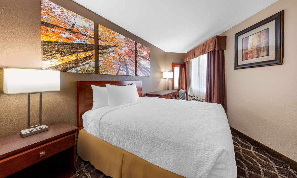 St. Robert Hotel | Days Inn by Wyndham St. Robert Waynesville/Ft. Leonard Wood