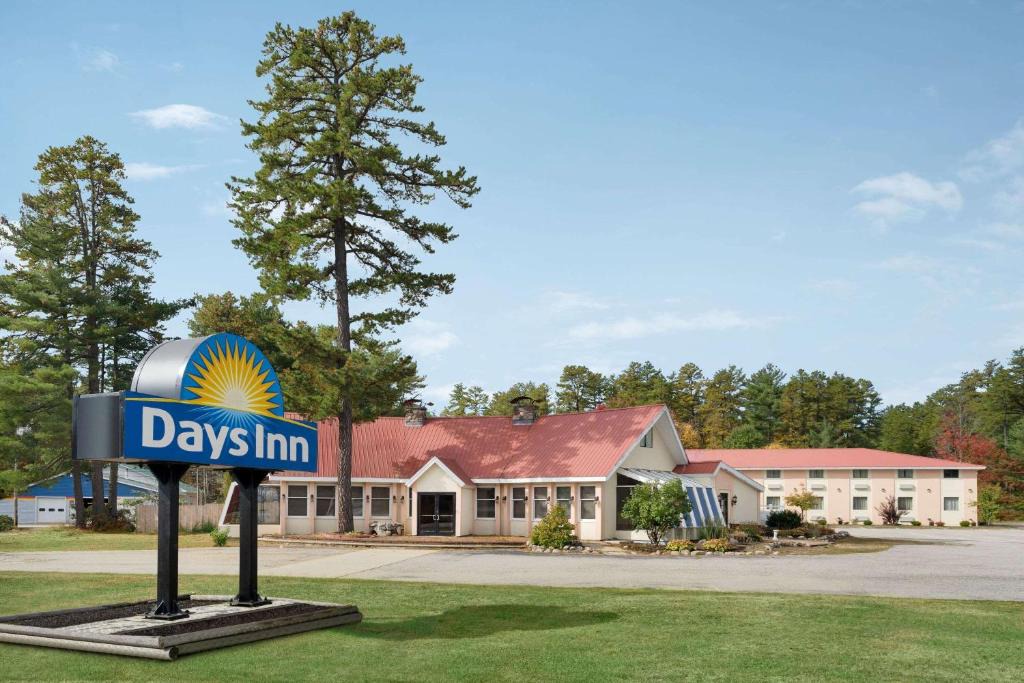 Silver Lake Hotel | Days Inn by Wyndham Tamworth
