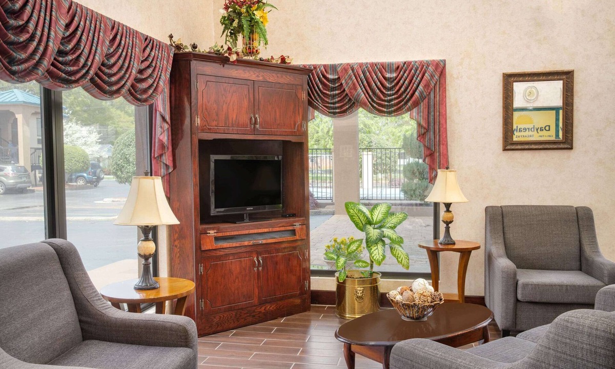 Thomaston Hotel | Days Inn by Wyndham Thomaston