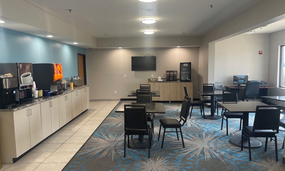 Jefferson City Hotel | Days Inn by Wyndham Jefferson City